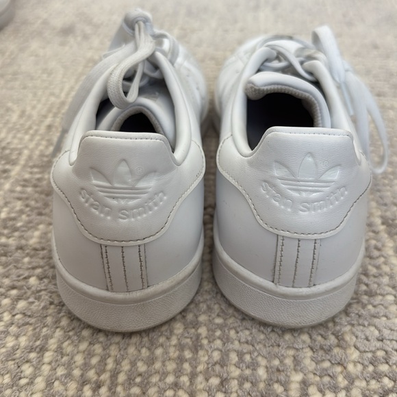 Adidas Stan Smith Shoes - Picture 3 of 5